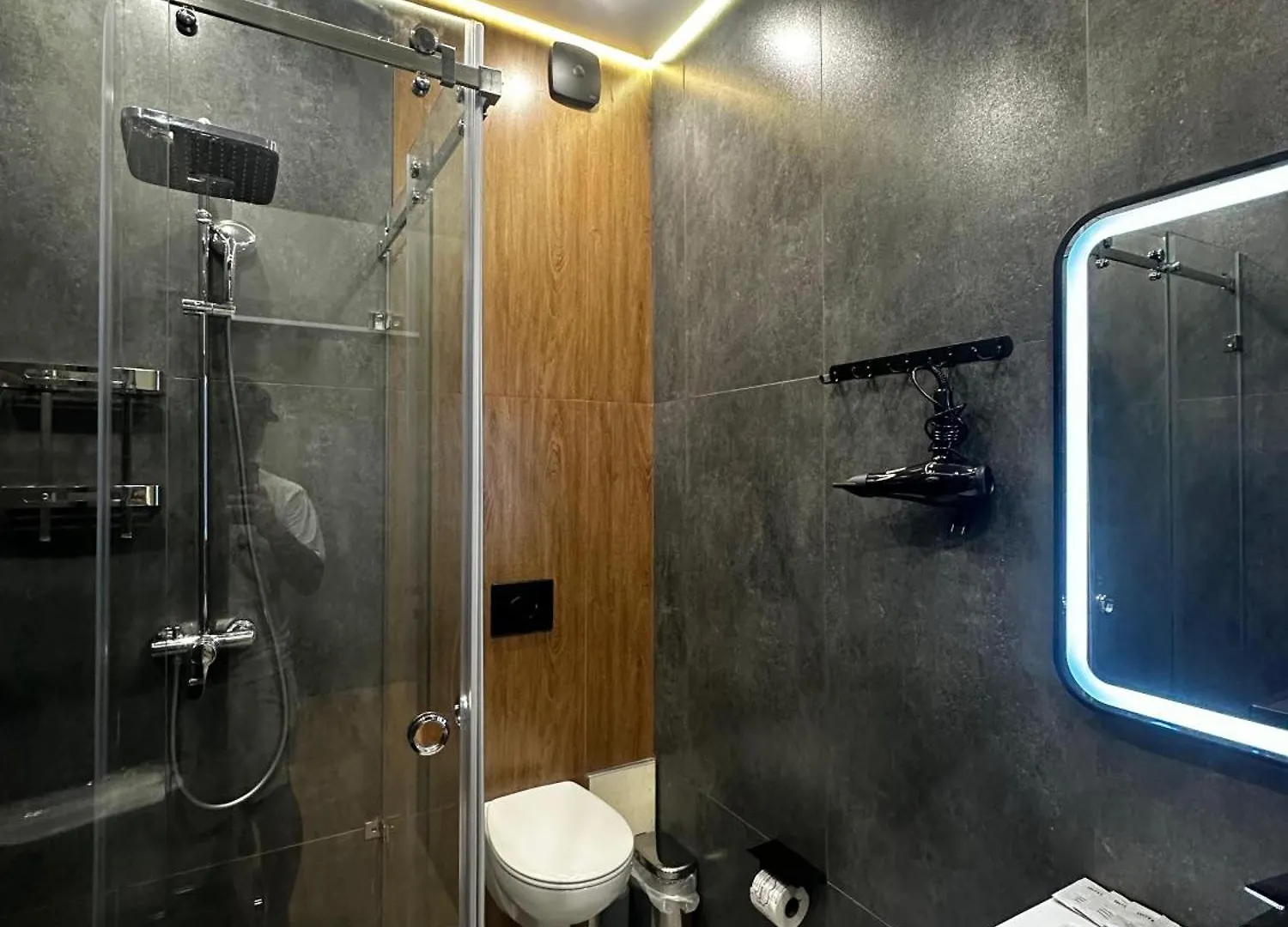 Luxury Two-Room Apartment With Breathtaking Mountain And Mega Mall Views Almaty