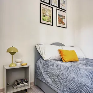 Апартаменты Great In The Center Of, Алматы