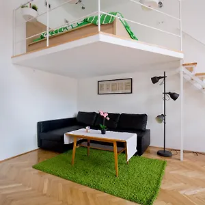 F4 Fiumei , Будапешт Венгрия